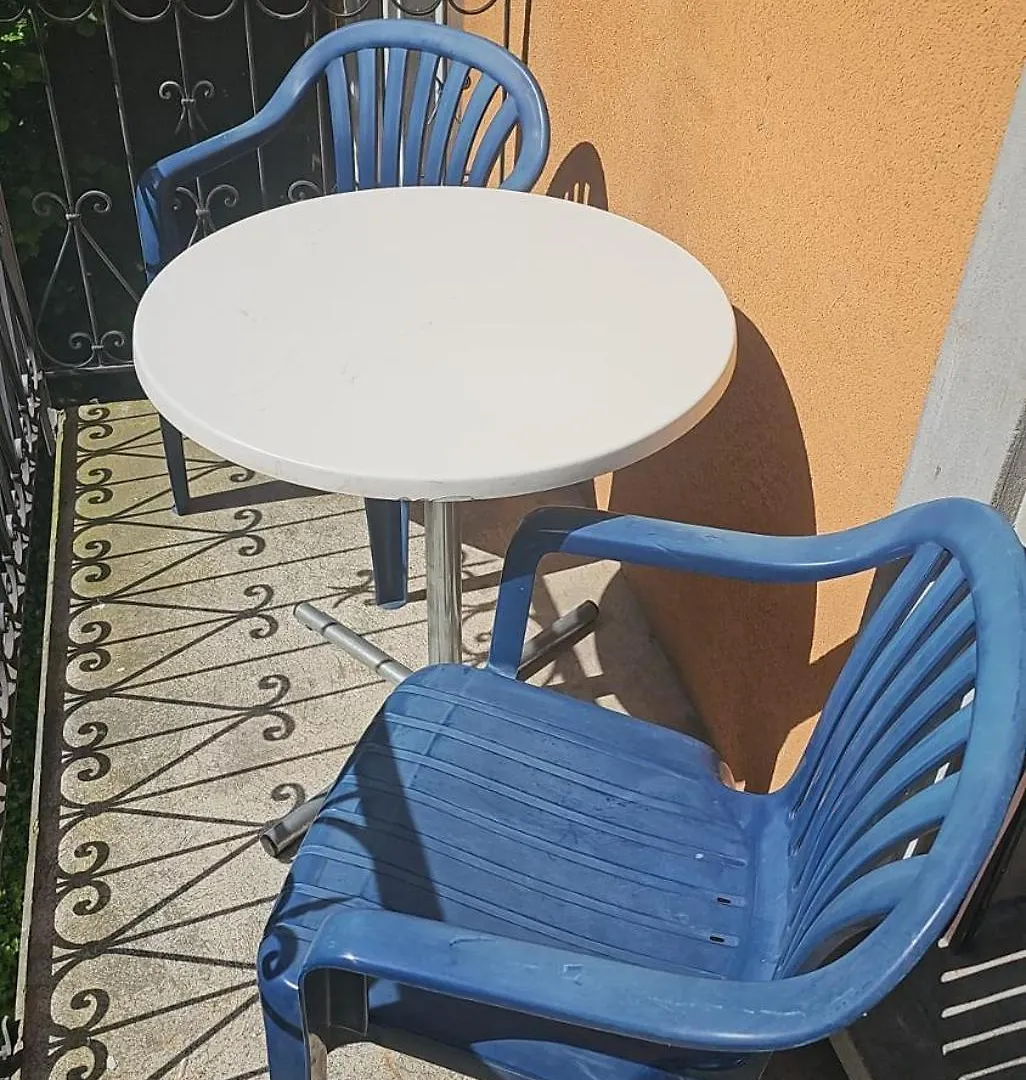 Homestay Preiswertes Zimmer Zum Uebernachten Zurich Switzerland